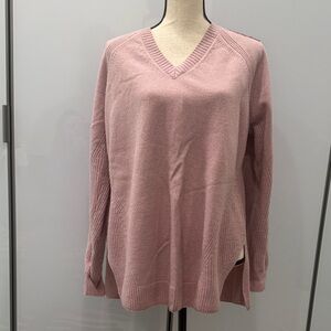 ESCADA blush  Pink V-Neck Sweater
